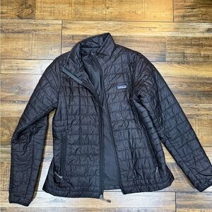 Patagonia women’s nano puff jacket